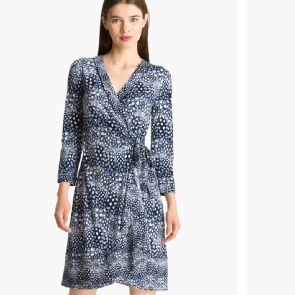 Beautiful print wrap dress. Size M